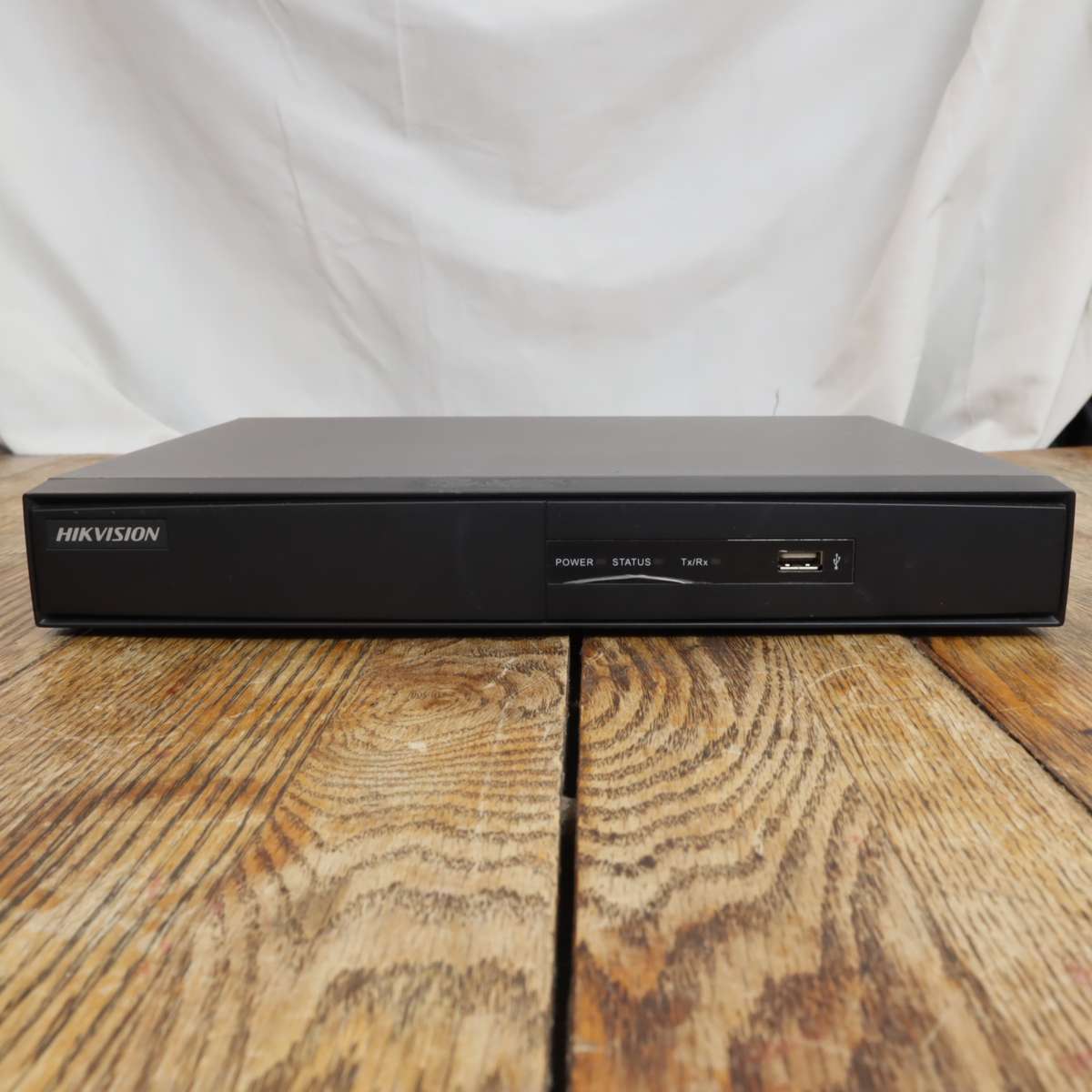 Hikvision 8-Channel 1080p Turbo HD Tribrid Digital Video Recorder (DS-7208HGHI-SH) - Pre-Owned