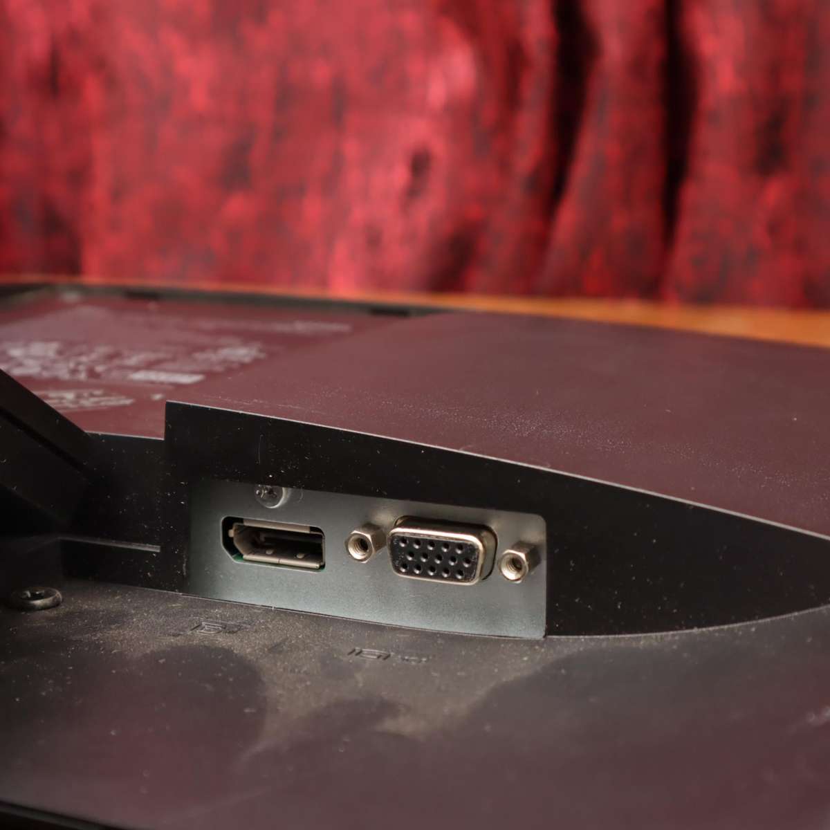 Dell E2216H 22-inch Full HD LCD 5ms Monitor 210-AFPL  1080P