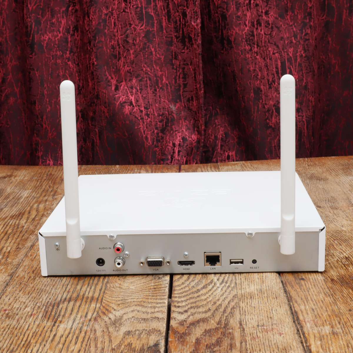 EZVIZ 8 Channel Wireless NVR CS-X5C-8 HDMI VGA 1TB HDD