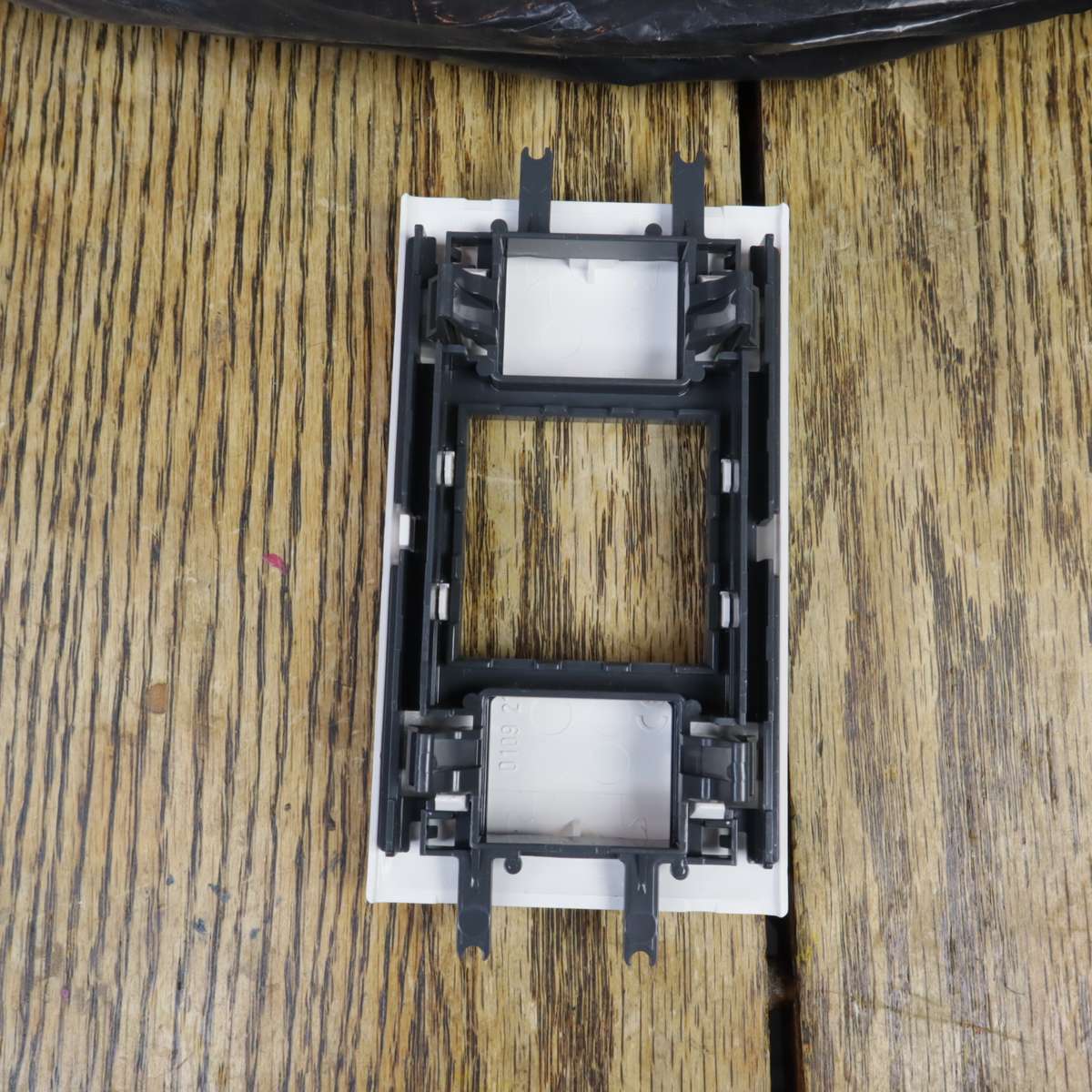 46 PAIRS - Legrand 010921 Mounting Socket/Covers/Modules - (LOT)