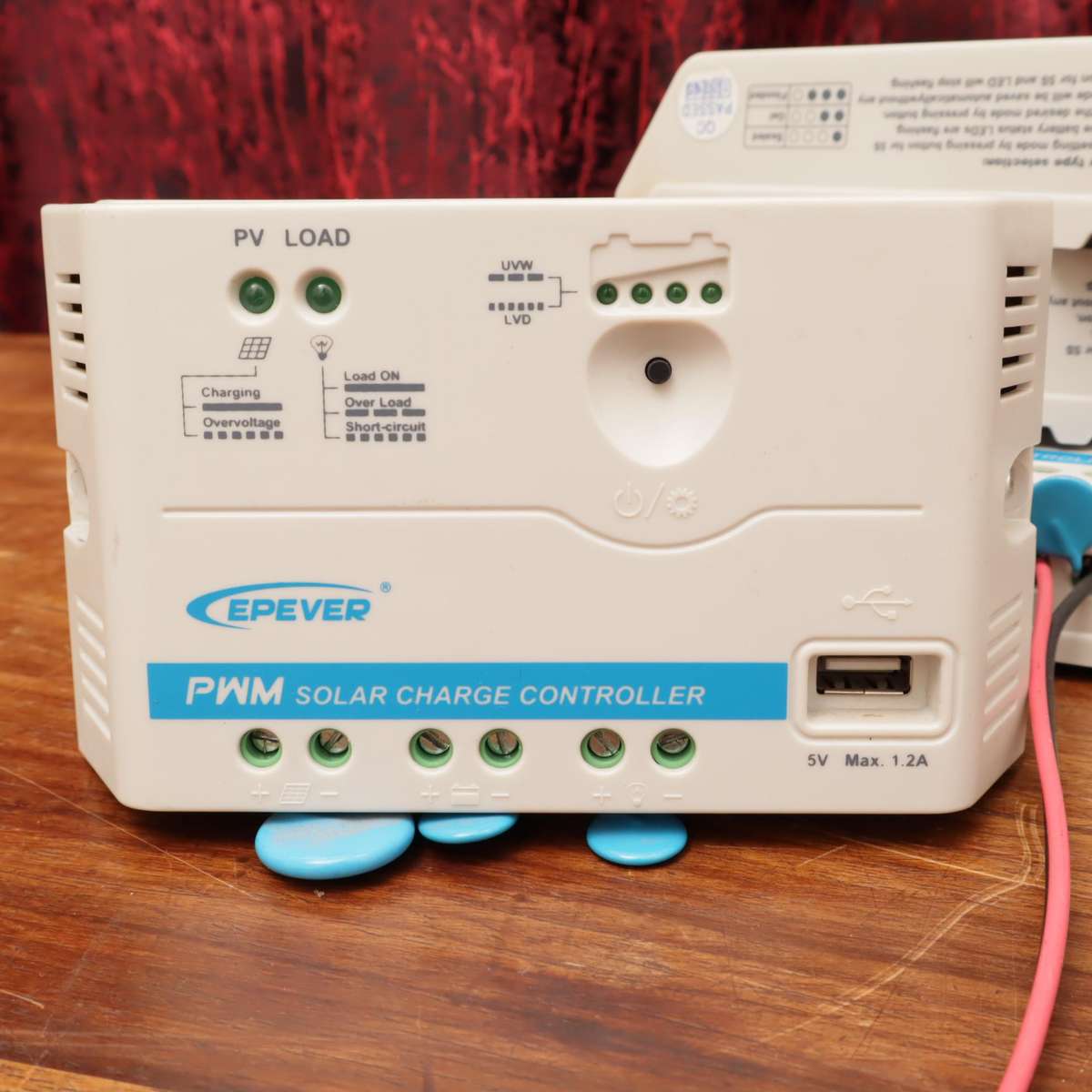 EPEVER LS2024EU Solar PWM Charge Controllers 10A 12V/24V USB