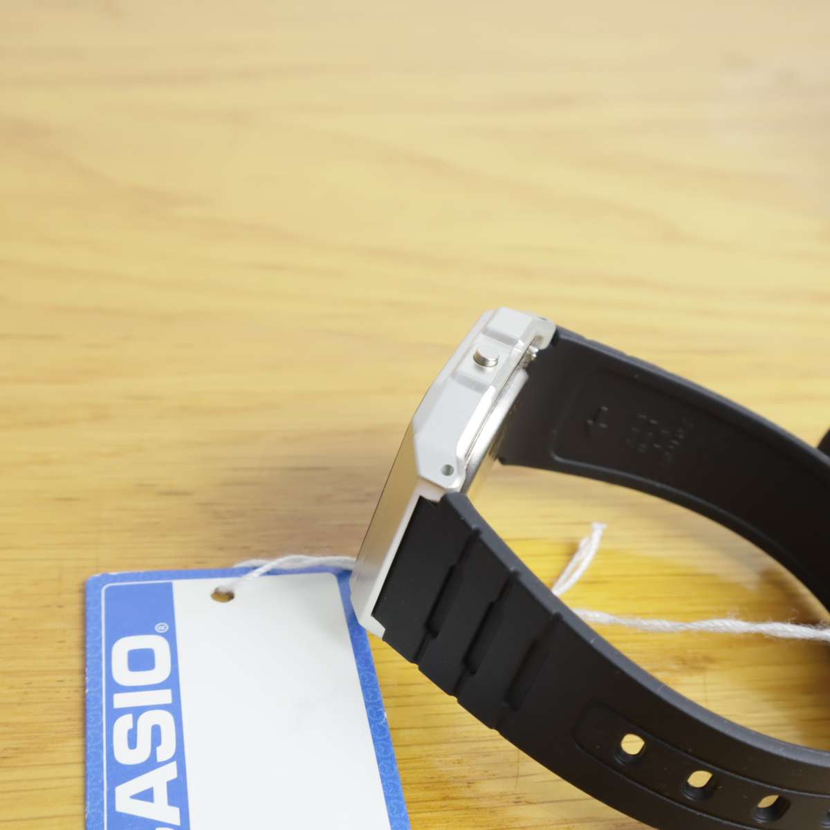 Casio WR F-91WM-7ADF Retro Water Resistant Digital Watch