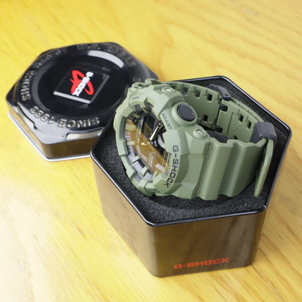 Casio G-Shock GA-700UC-5A Water Resistant Analogue/Digital Watch