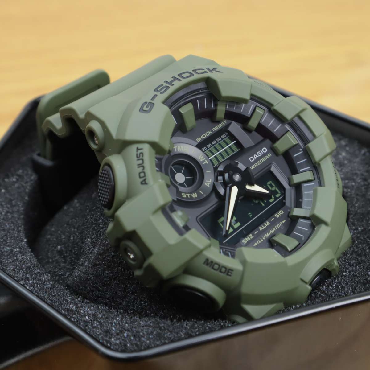 Casio G-Shock GA-700UC-5A Water Resistant Analogue/Digital Watch