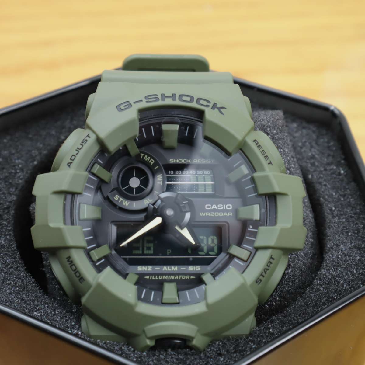 Casio G-Shock GA-700UC-5A Water Resistant Analogue/Digital Watch