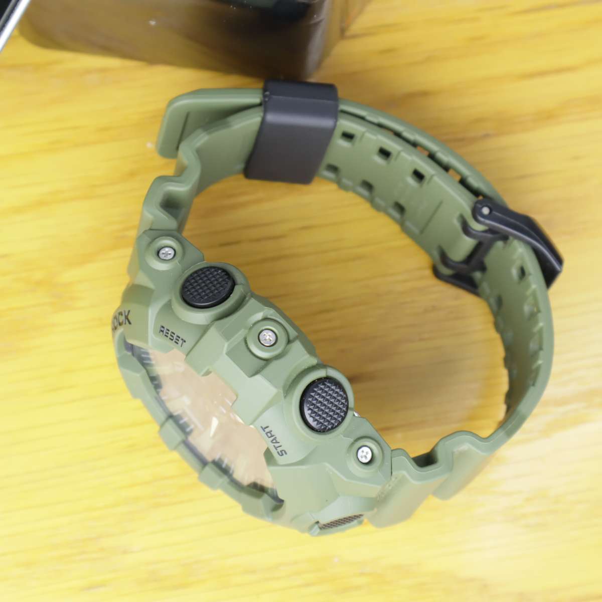 Casio G-Shock GA-700UC-5A Water Resistant Analogue/Digital Watch