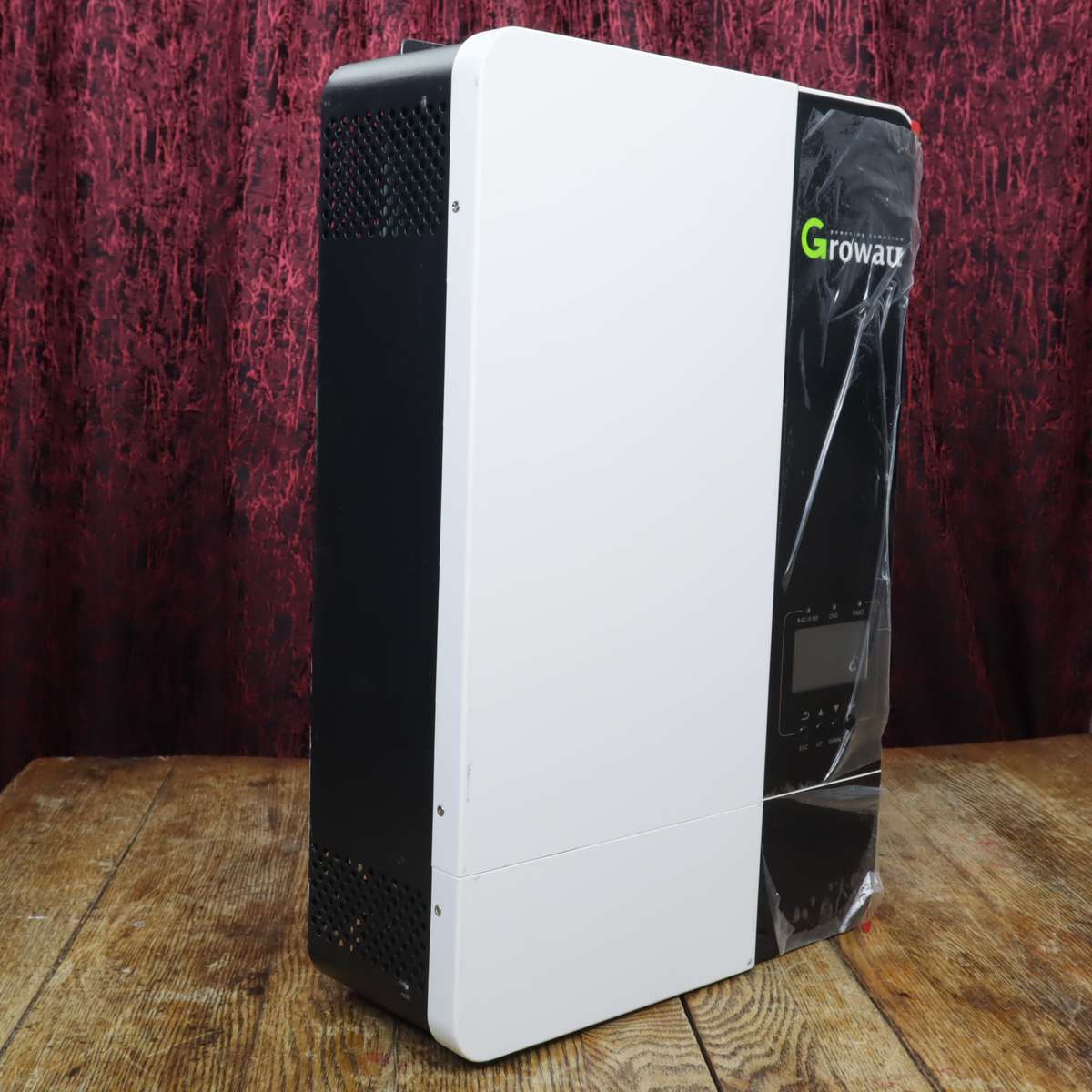 Growatt Solar Hybrid Pure Sine Wave PV Off-grid Inverter - 48V 5KW (SPF 5000 ES)