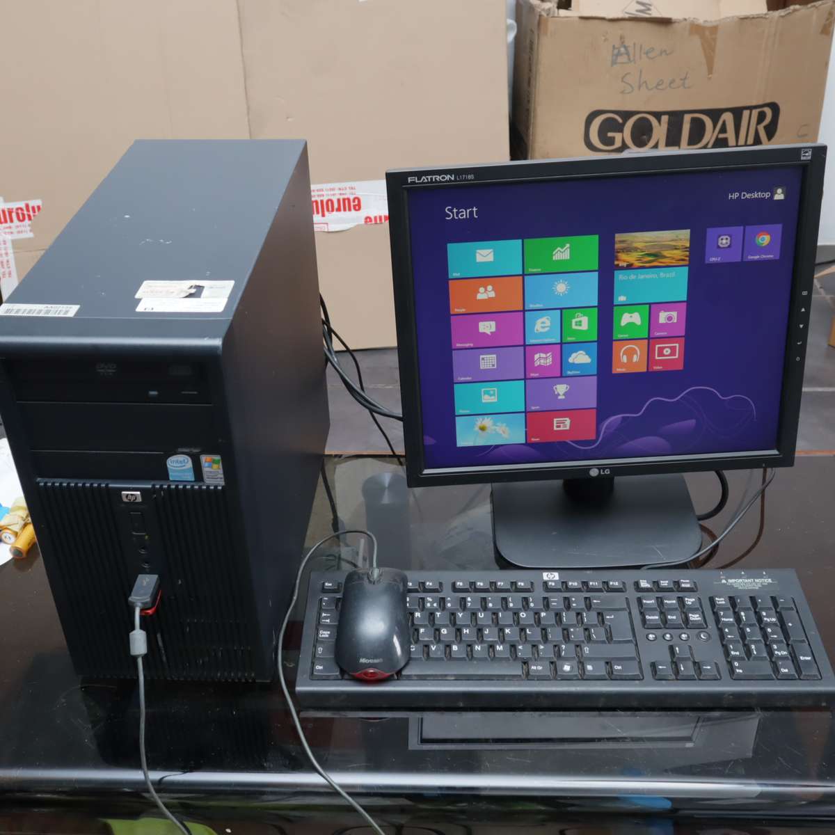 HP Desktop Computer Set | Pentium® 4HT | 2.99GHz | 320GB HDD| 2GB RAM - Pre-Owned