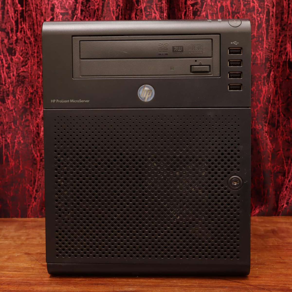 HP ProLiant MicroServer 1.3GHz 4GB RAM AMD Athlon II Neo N36L