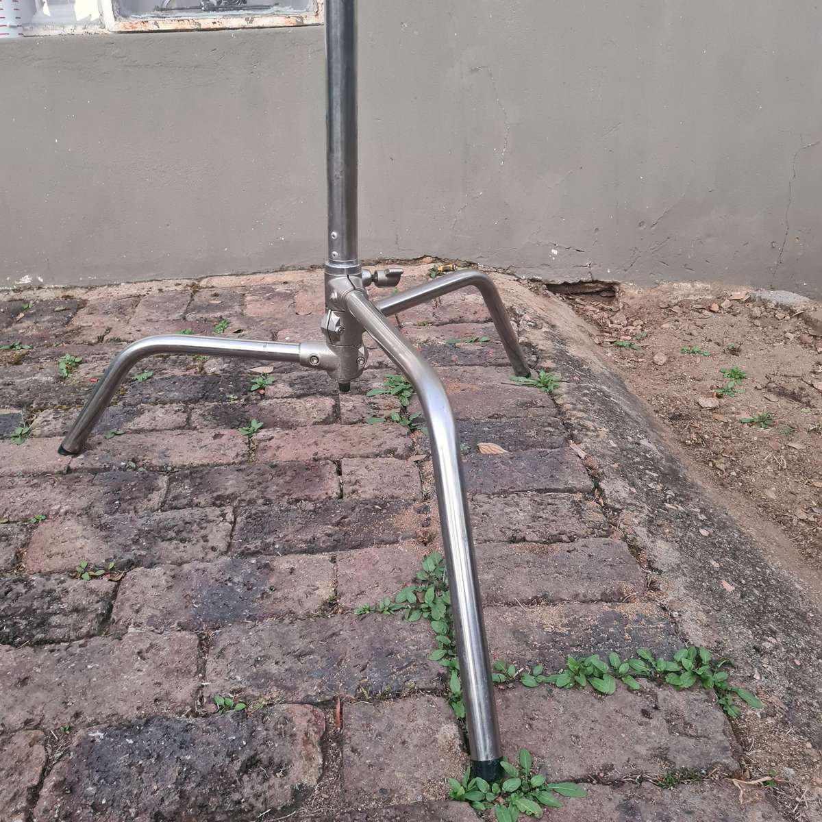 Neewer 330CM Adjustable Heavy Duty C-Stand Light Stand - Foldable Base