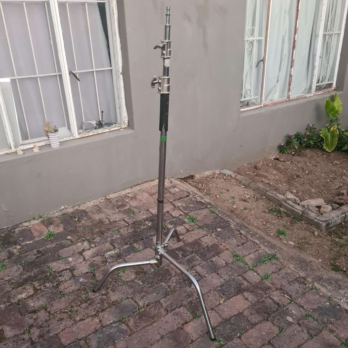 Neewer 330CM Adjustable Heavy Duty C-Stand Light Stand - Foldable Base