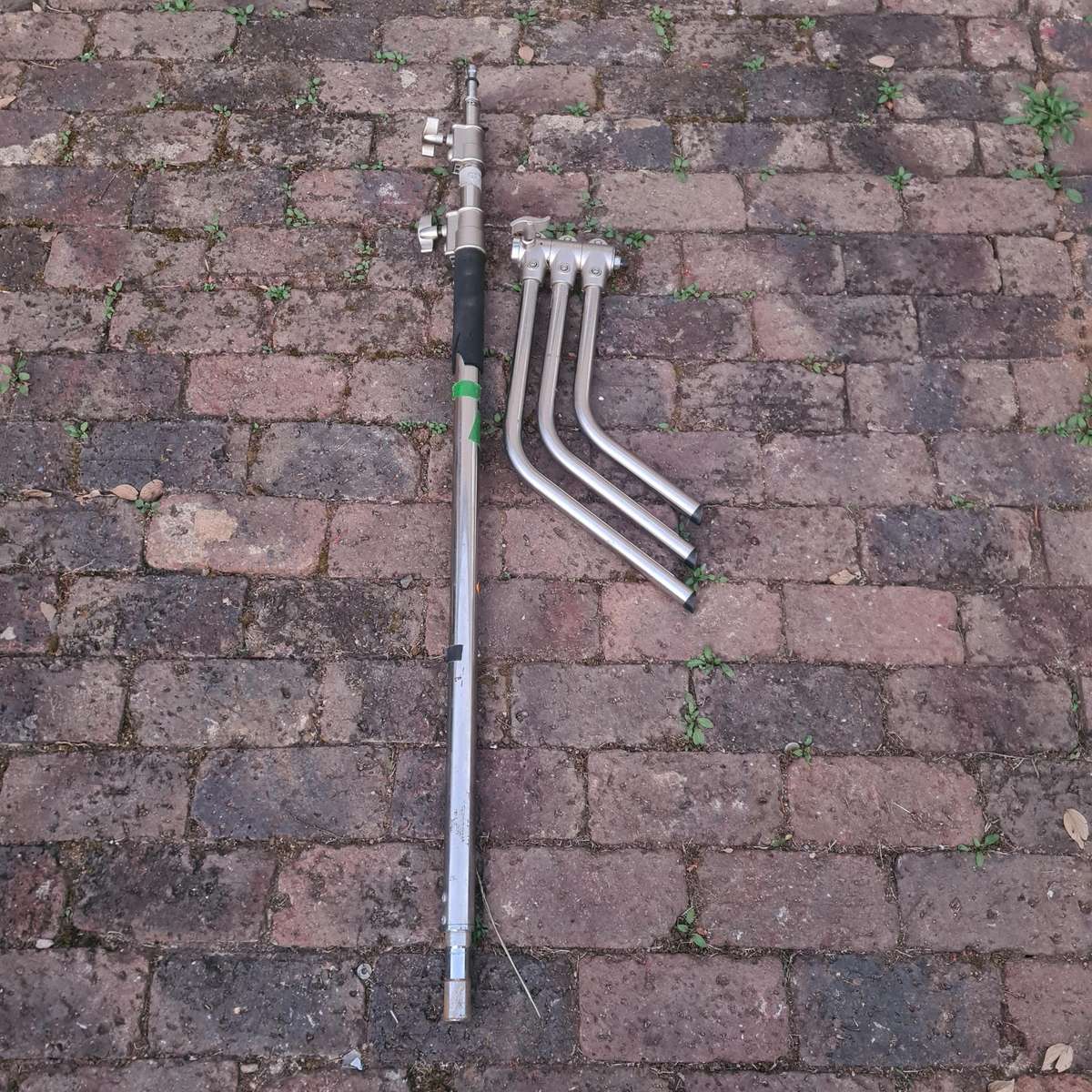 Neewer 330CM Adjustable Heavy Duty C-Stand Light Stand - Foldable Base