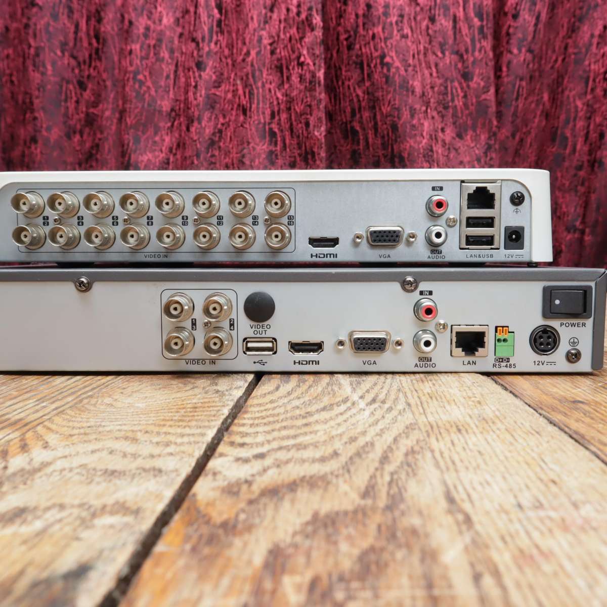 Hi-Look 16-Ch DVR-116G-F1 & Hikvision 4-Ch DS-7204HGHI-SH DVR