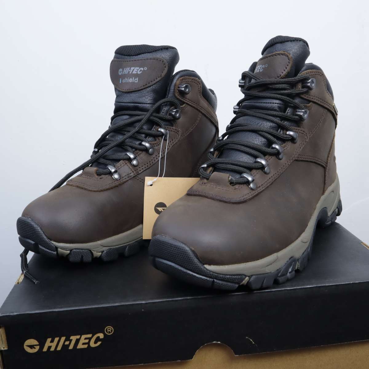 Hi-Tec Altitude V Ultra i WP Women Leather Shoes (US: 7) (UK: 5) (EU: 38)