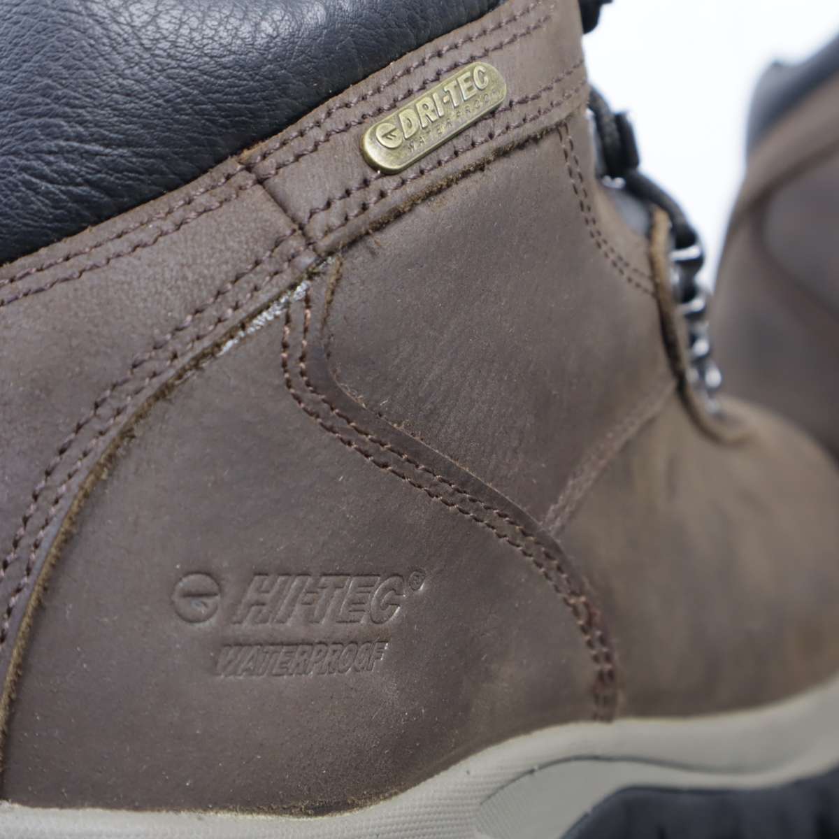 Hi-Tec Altitude V Ultra i WP Women Leather Shoes (US: 7) (UK: 5) (EU: 38)