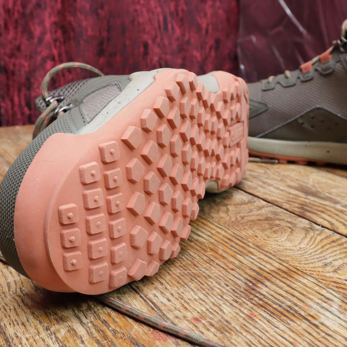 Hi-Tec Shoes Sneakers - UK 9 - US 10 - EU 43