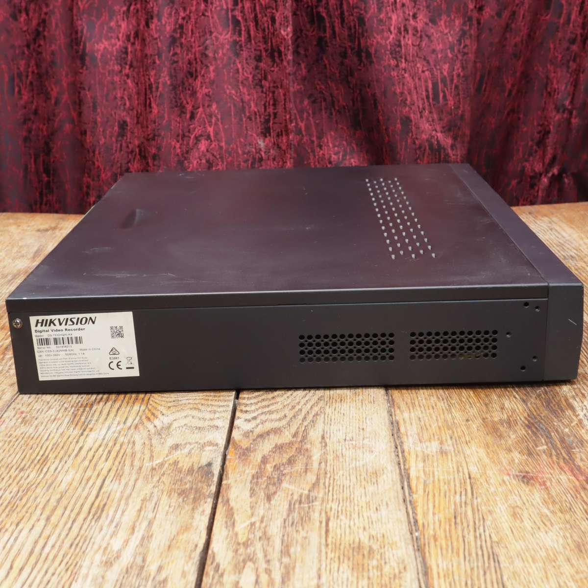 Hikvision DS-7332HQHi-K4 32-Channel Pro DVR 1080p 1.5U H.264