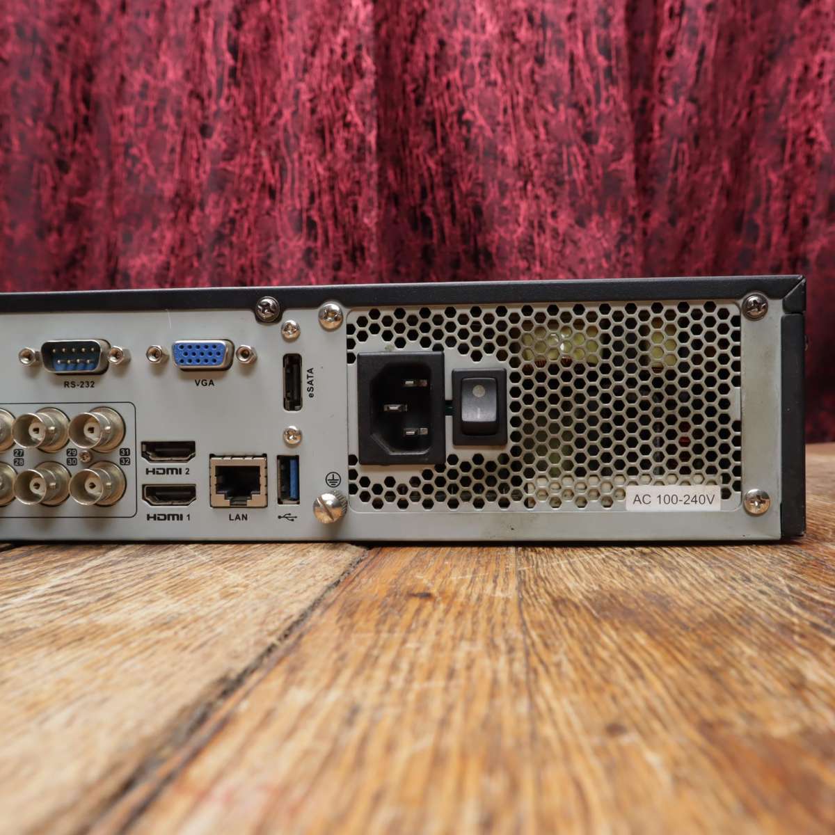 Hikvision DS-7332HQHi-K4 32-Channel Pro DVR 1080p 1.5U H.264