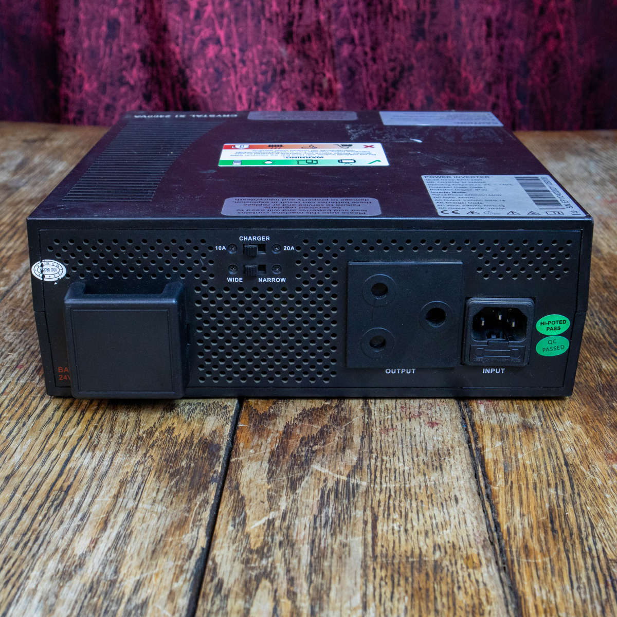 Crystal XI 2400VA Inverter 1440W 24VDC - EP11-2400