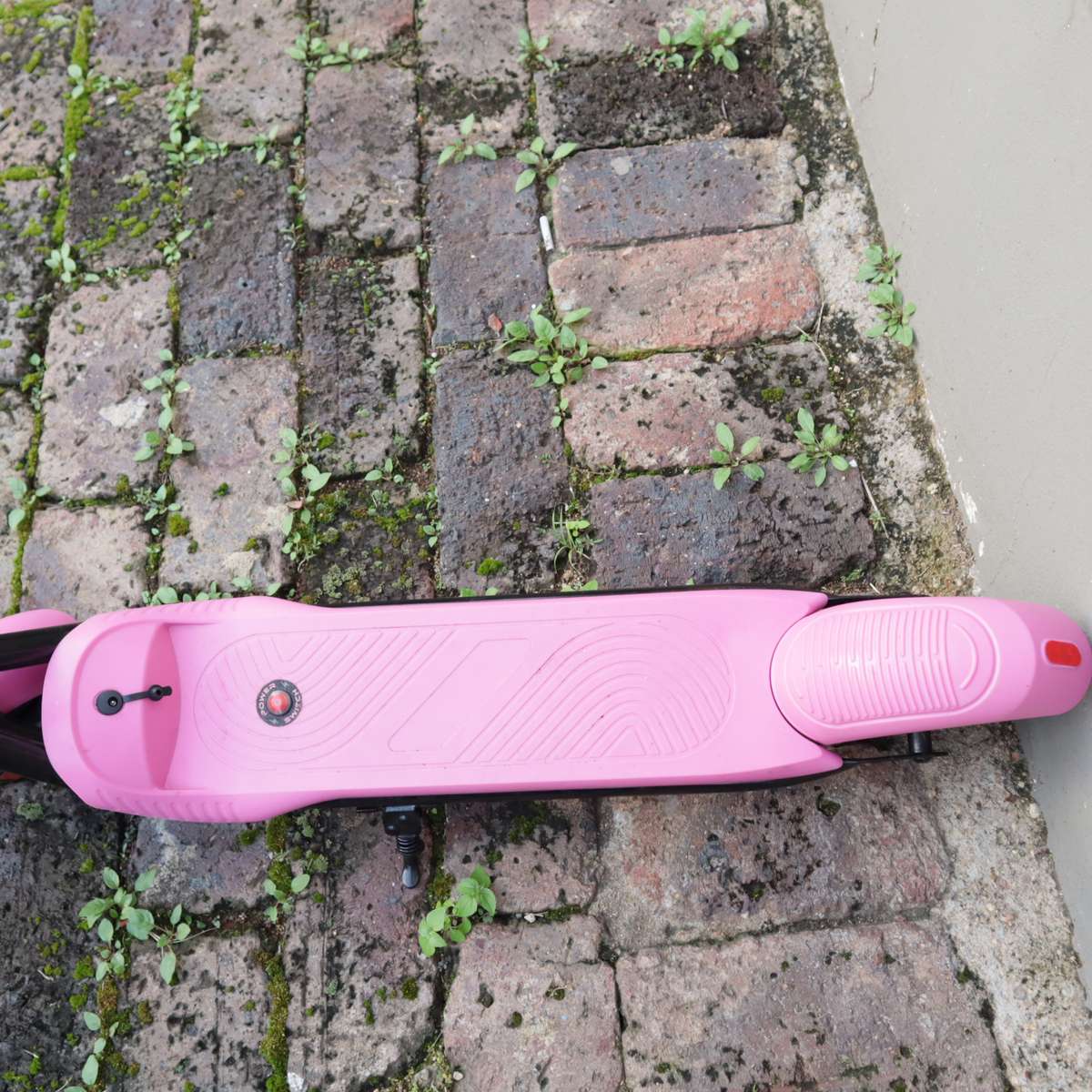 Zingo Phantom X100 Electric Scooter for Kids