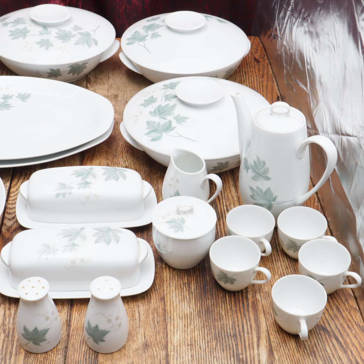 84 Pcs Noritake Cook'n Serve China 102 Wild Ivy Dinnerware Porcelain Dinner Set