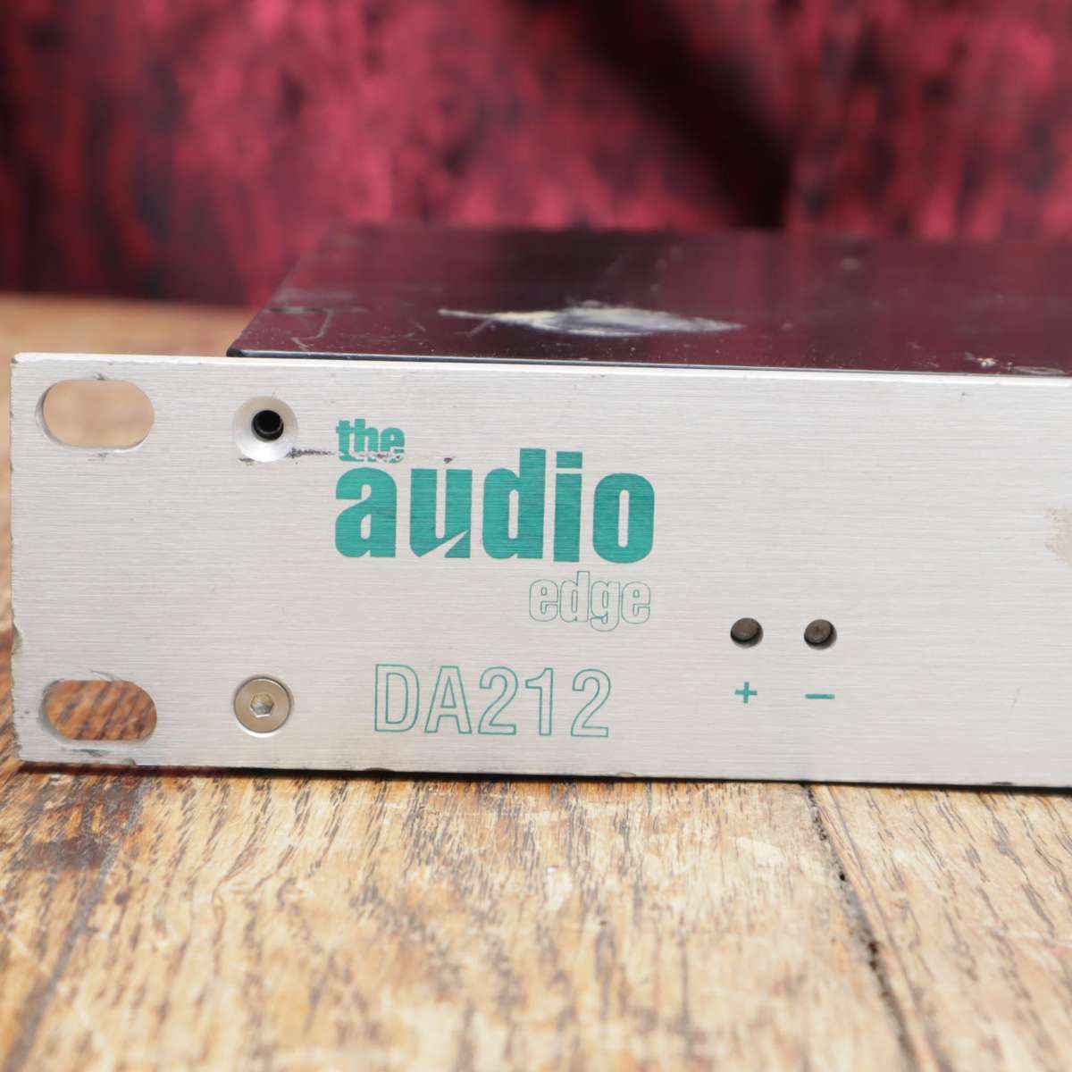The Audio Edge DA212 XLR Audio Line Distribution Amplifier 6 Stereo Output