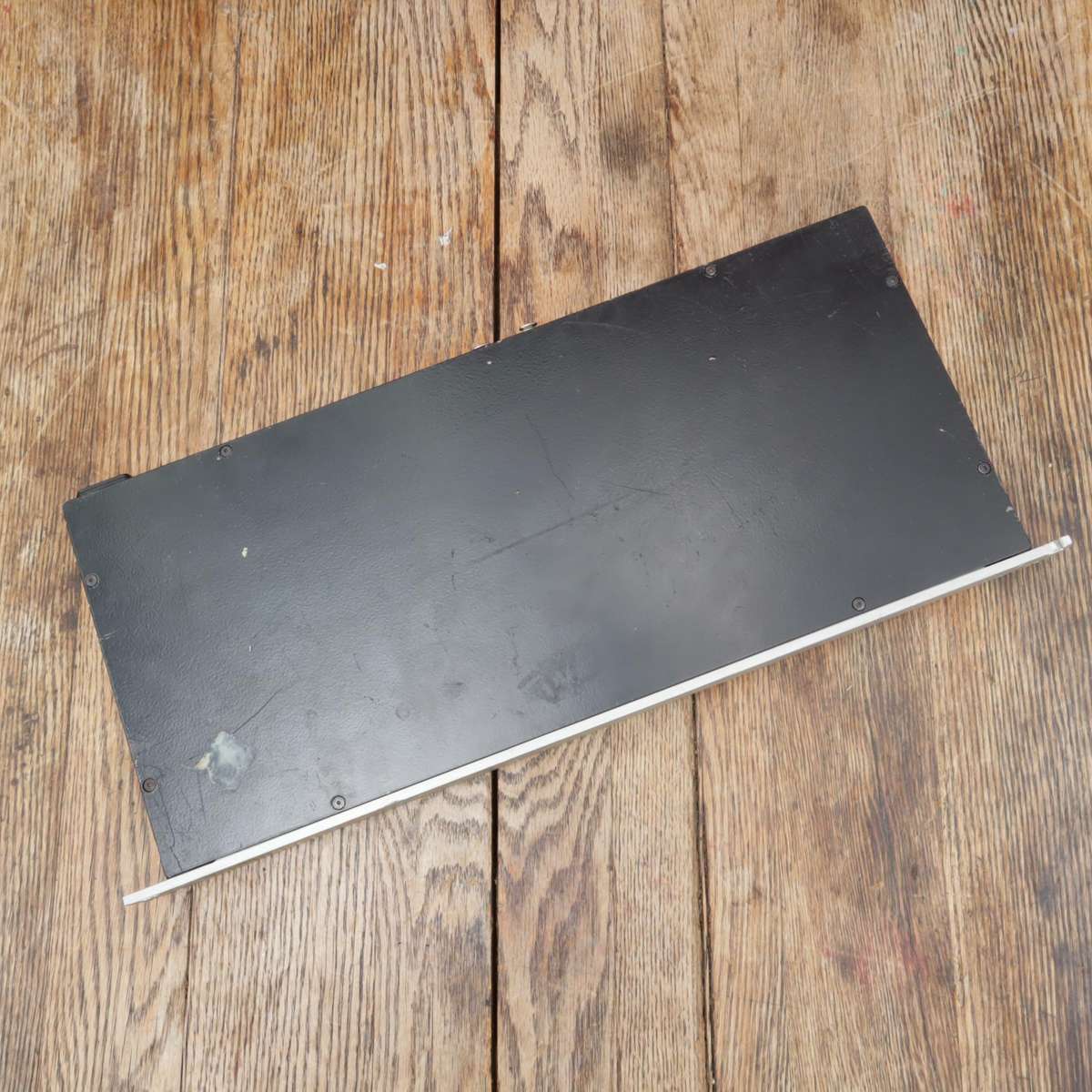 The Audio Edge DA212 XLR Audio Line Distribution Amplifier 6 Stereo Output