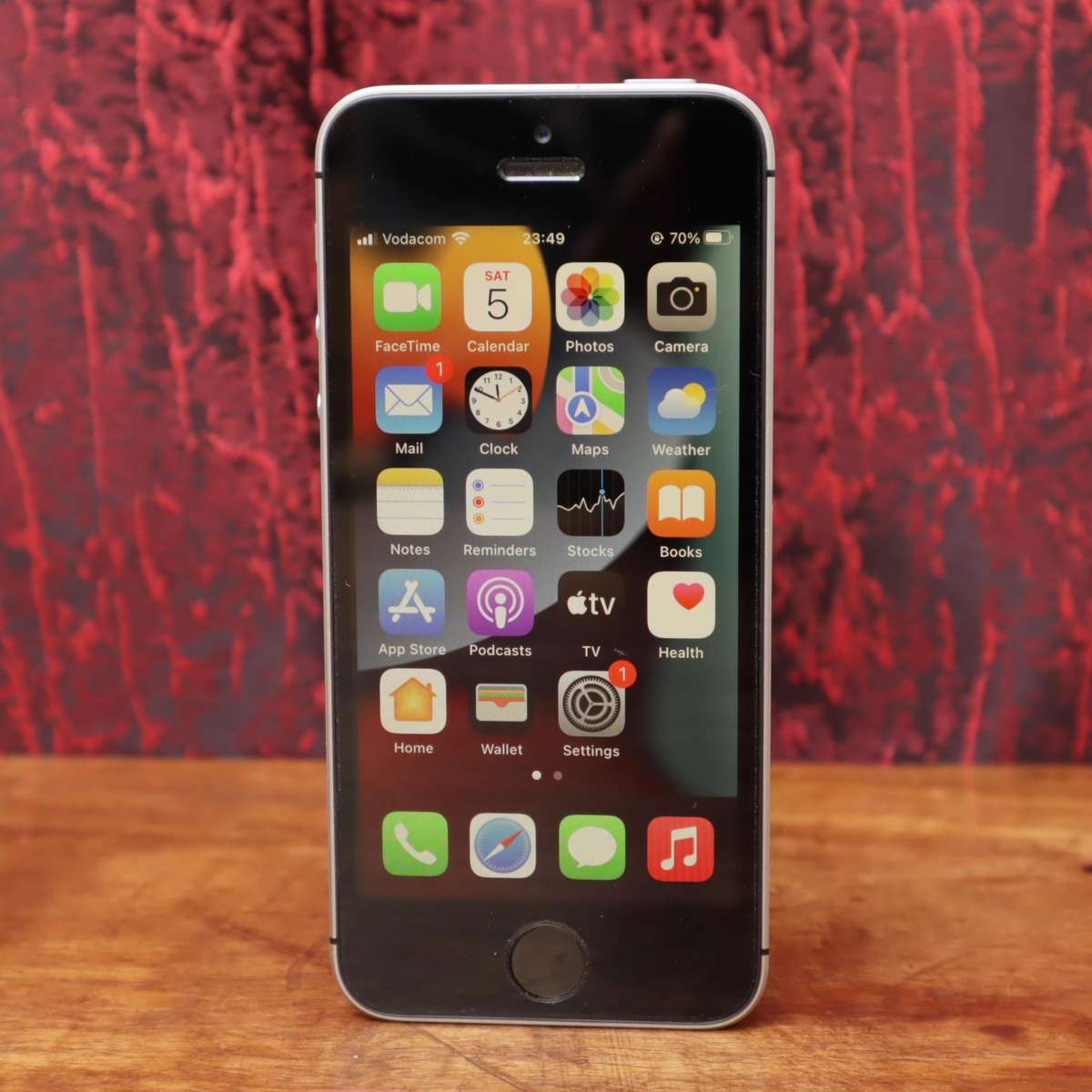 Apple iPhone SE A1723 - 32GB Space Grey