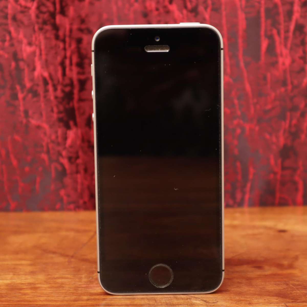 Apple iPhone SE A1723 - 32GB Space Grey