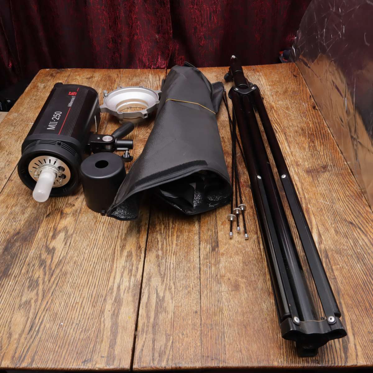 Jinbei 250W Millennia II Studio Strobe Flash with Modeling Lamp MII-250