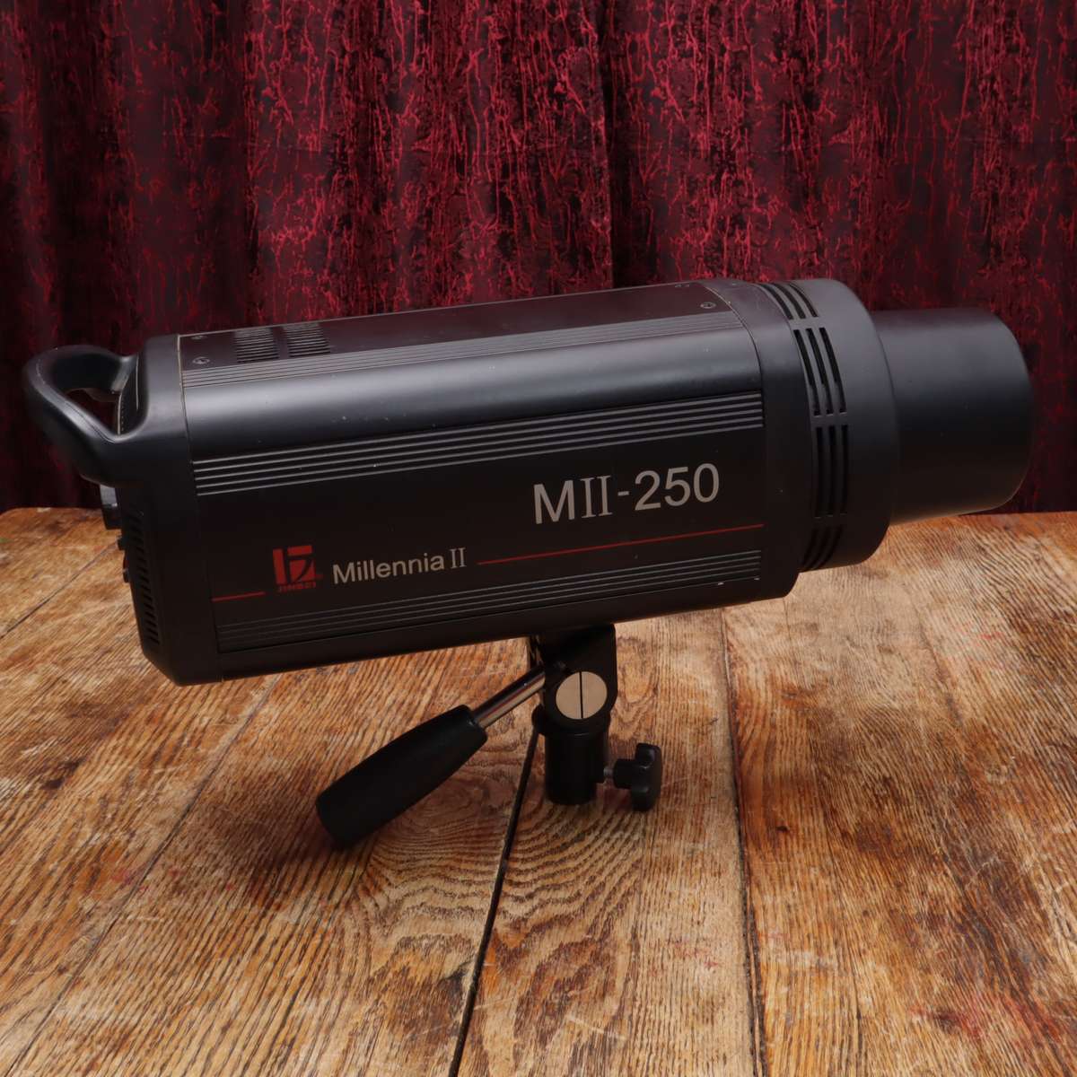 Jinbei 250W Millennia II Studio Strobe Flash with Modeling Lamp MII-250