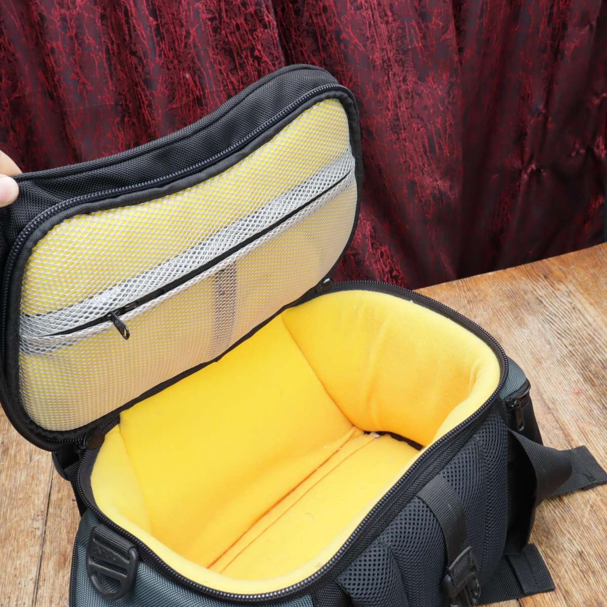 Kata WS-604 GDC Waist/Shoulder Camera Bag