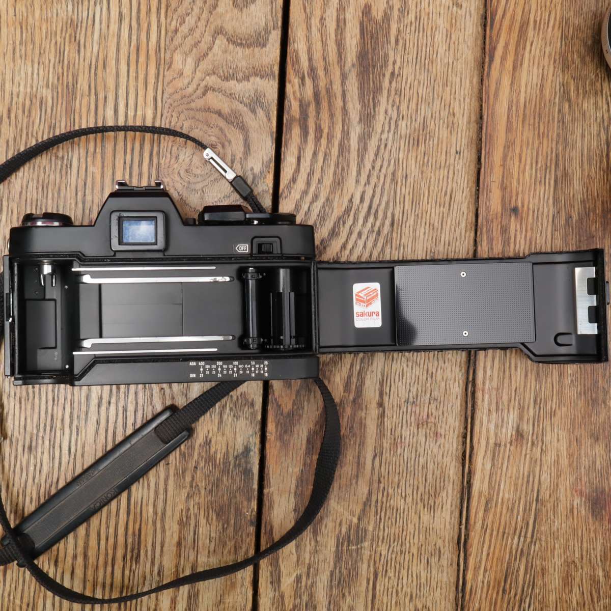 KONICA Autoreflex TC SLR 35mm Film Camera + Lenses - Speedlites - Light Metres - Lens Filters