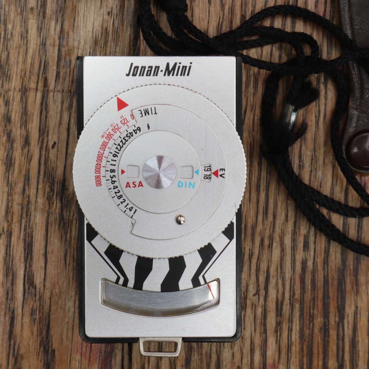 KONICA Autoreflex TC SLR 35mm Film Camera + Lenses - Speedlites - Light Metres - Lens Filters