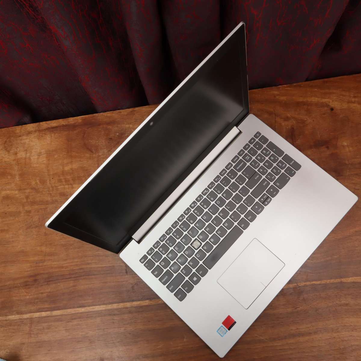 Lenovo IdeaPad 320-15IKB 2.5GHz Core i5 7Th Gen 8GB RAM 250GB SSD 15.6" AMD Radeon(TM) 530