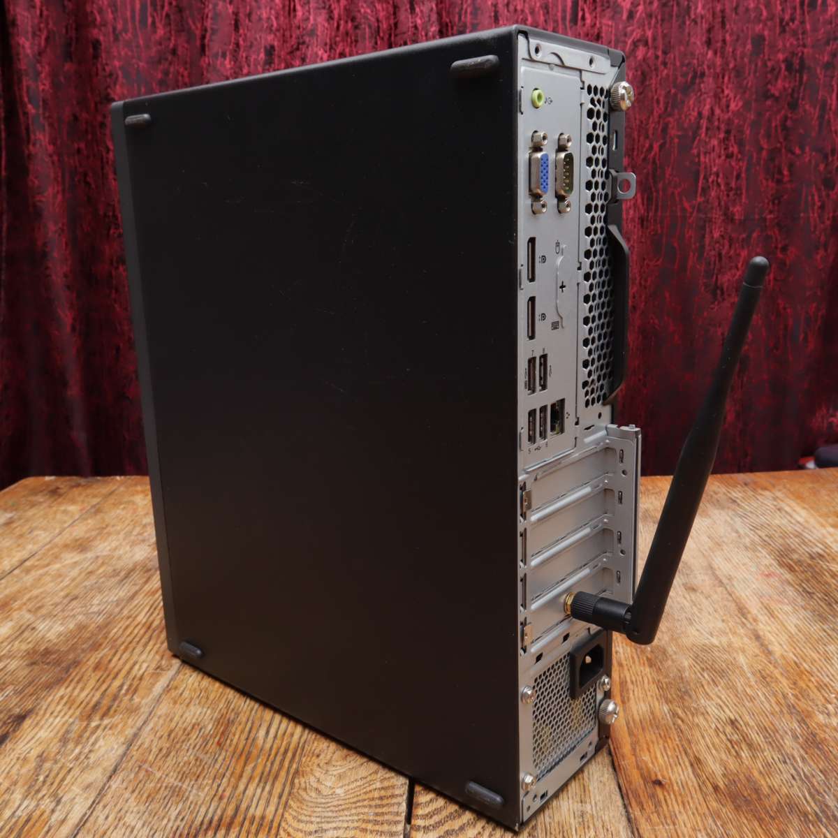 Lenovo ThinkCentre M720s 6-Cores i5-8500 8GB 3.0GHz 256GB NVMe SSD-WiFi Bluetooth