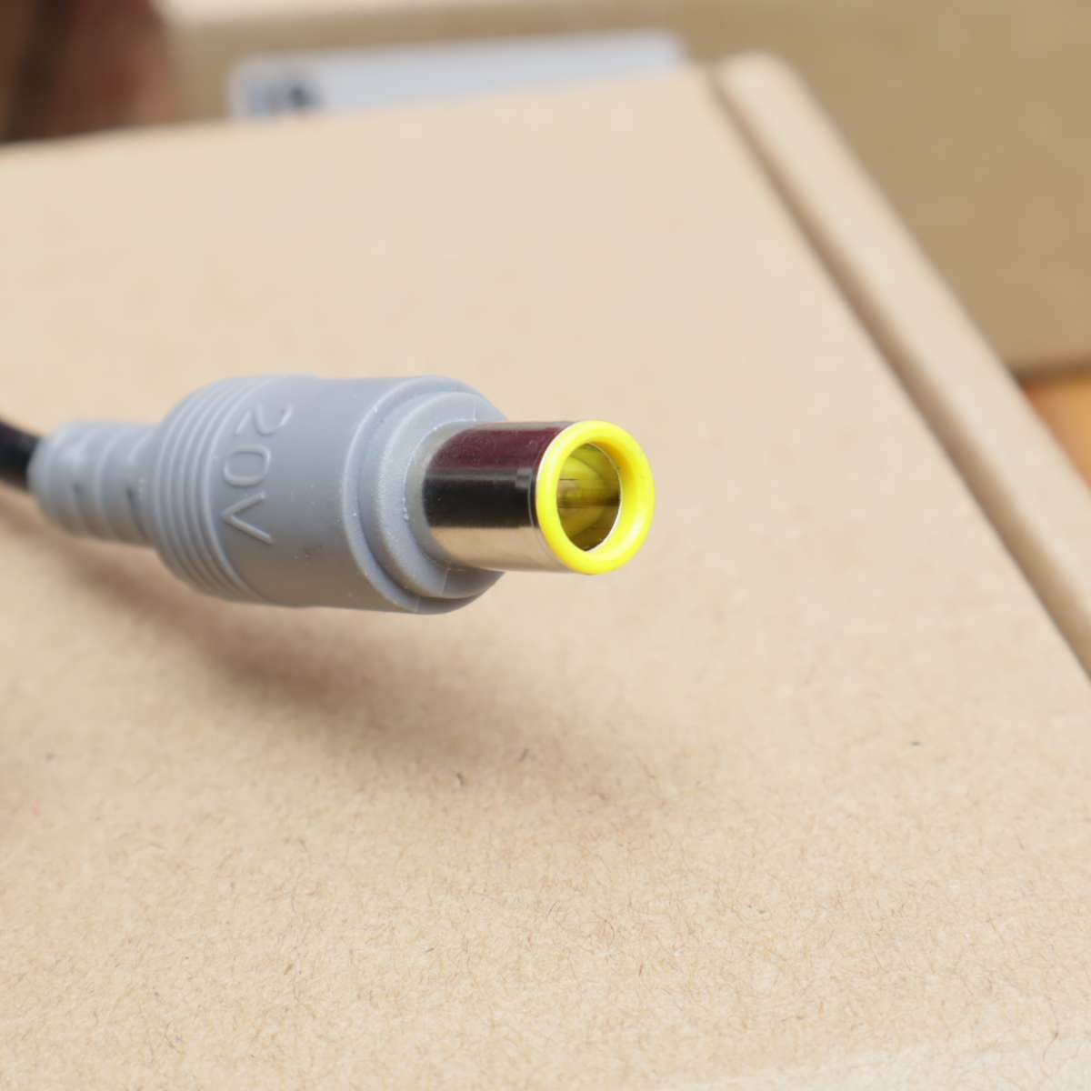 5 Pcs - Lenovo 8x5.5mm Charger 20V 4.5A