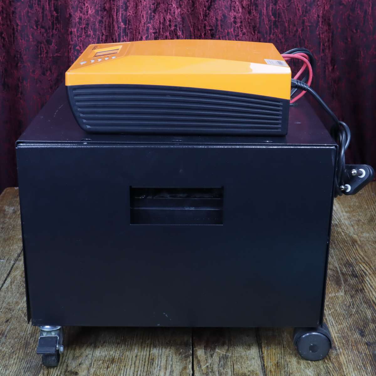 LinkQnet 1KVA 900W Inverter with 12V 100Ah Battery - INV-1000VA-LQ-KC