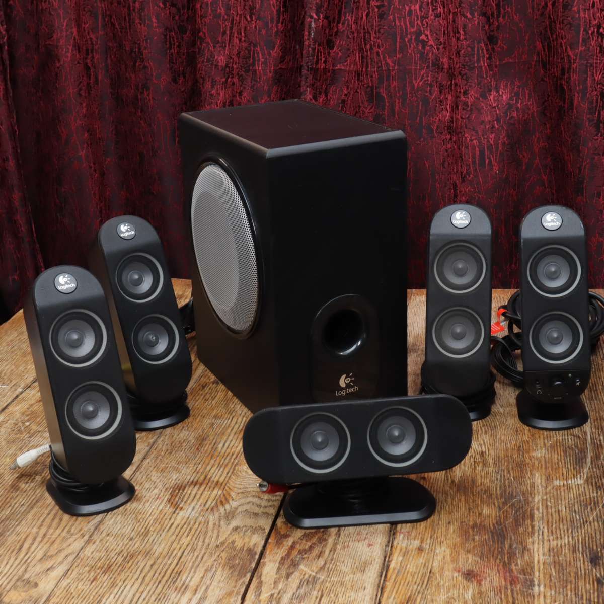 Logitech X-530 5.1 Surround Sound Computer Speaker System - Wall-Mountable - (70w) - Pre-Owned