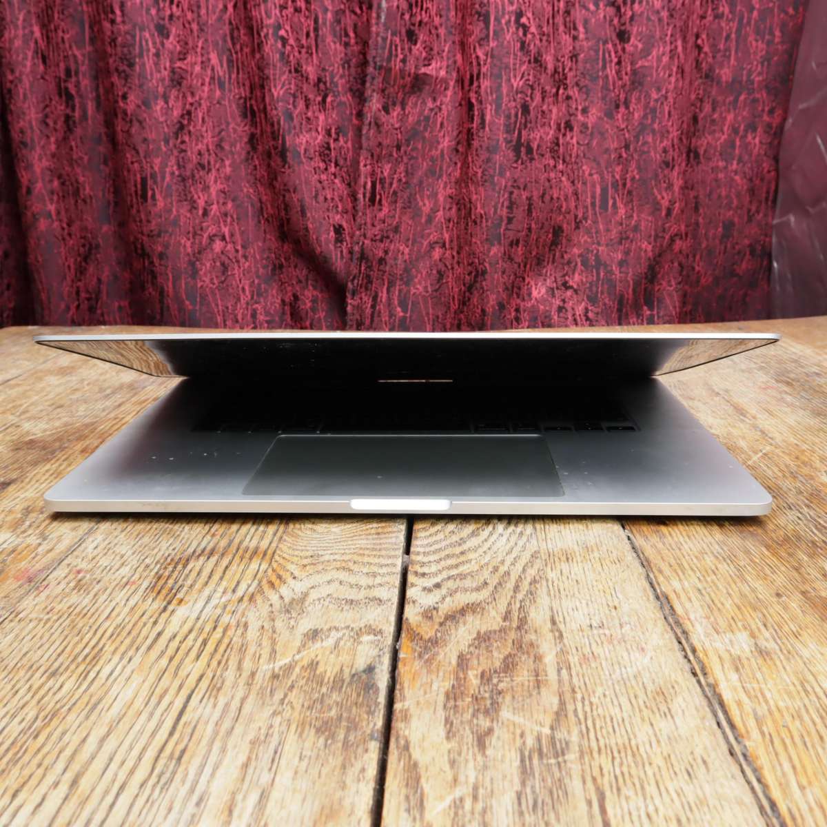 Apple 16-inch MacBook Pro late 2019 - A2141