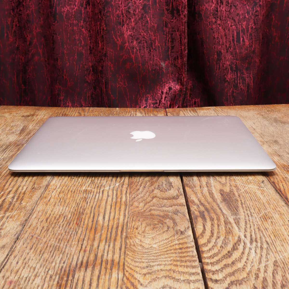 Apple 13" MacBook Air A1466 - SPARE OR REPAIR