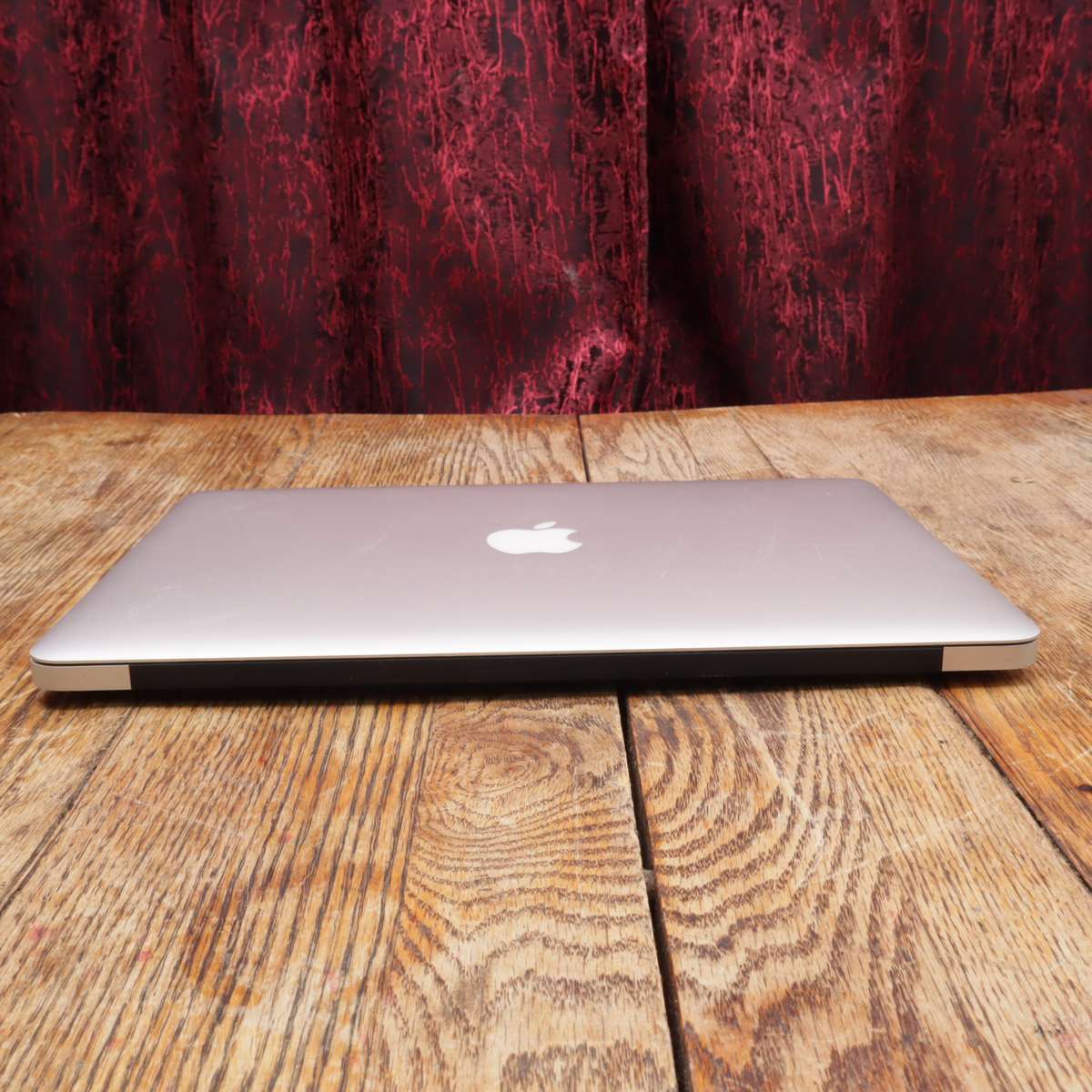 Apple 13" MacBook Air A1466 - SPARE OR REPAIR