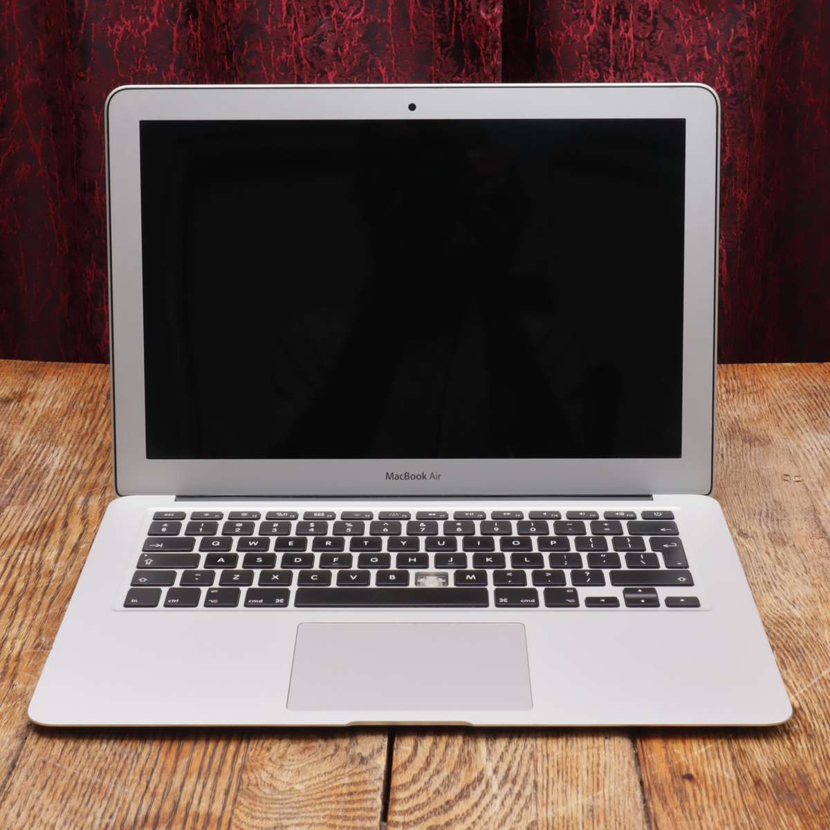 Apple 13" MacBook Air A1466 - SPARE OR REPAIR