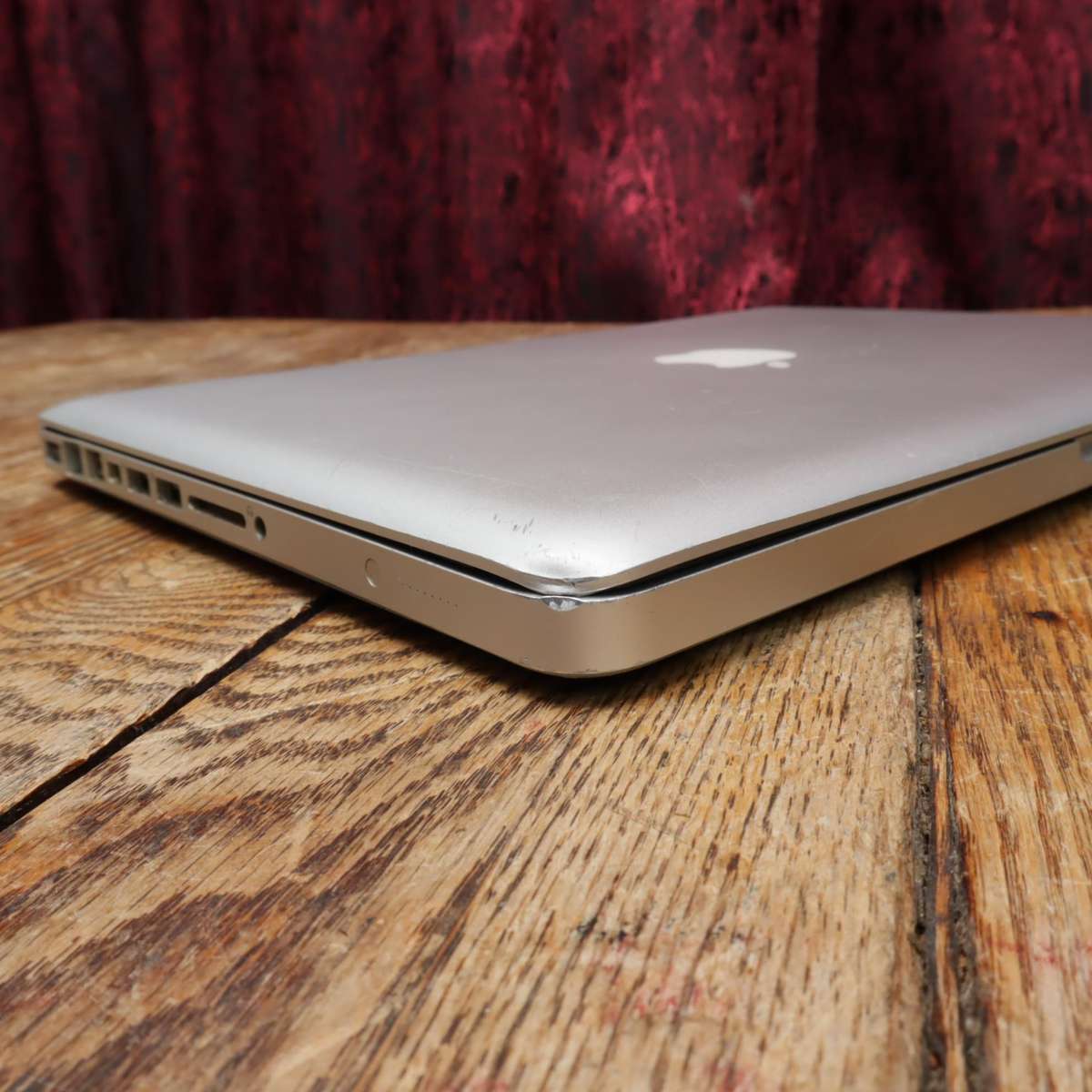 13" MacBook Pro Early 2011 Core i5 2.3GHz 4GB RAM 320GB McBookPro8,1