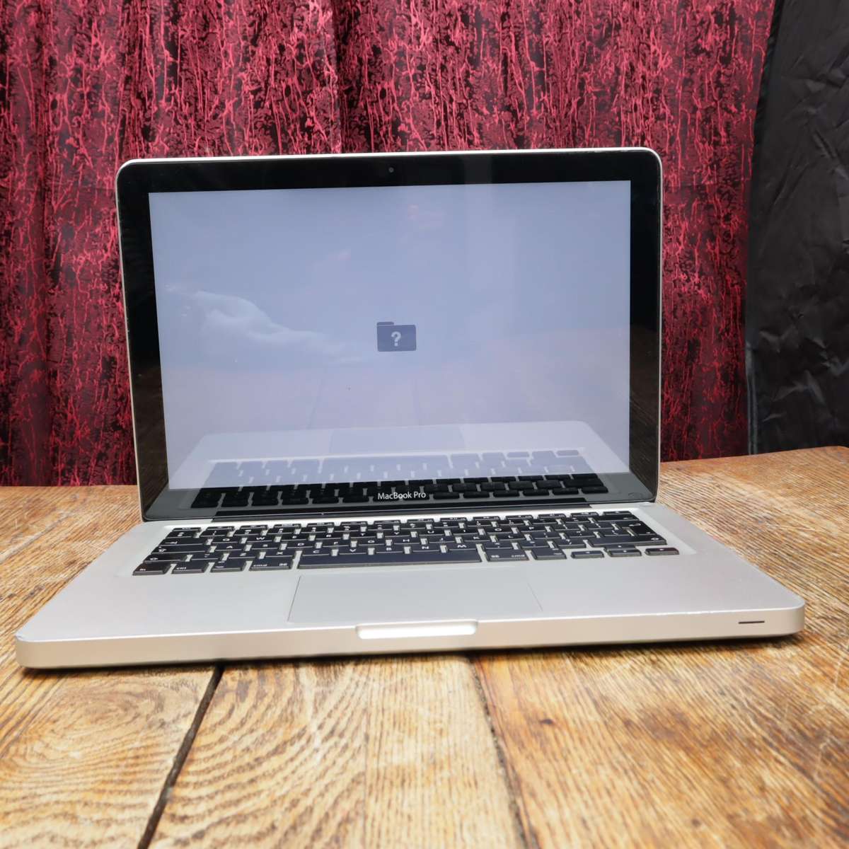 13" MacBook Pro Early 2011 Core i5 2.3GHz 4GB RAM 320GB McBookPro8,1