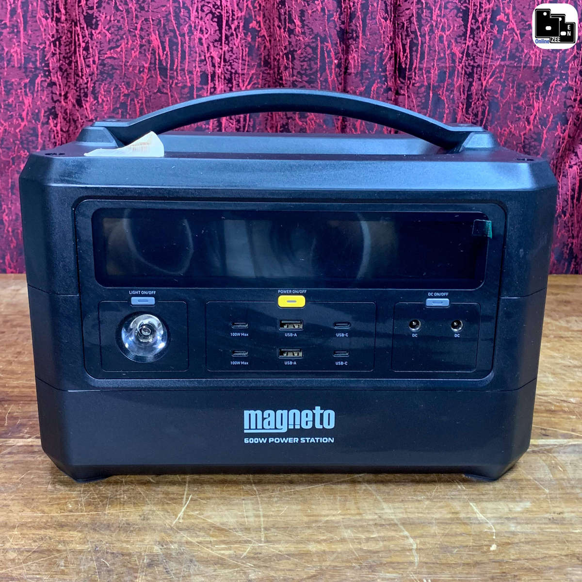 Magneto 600W Portable Power Station - Power Bank