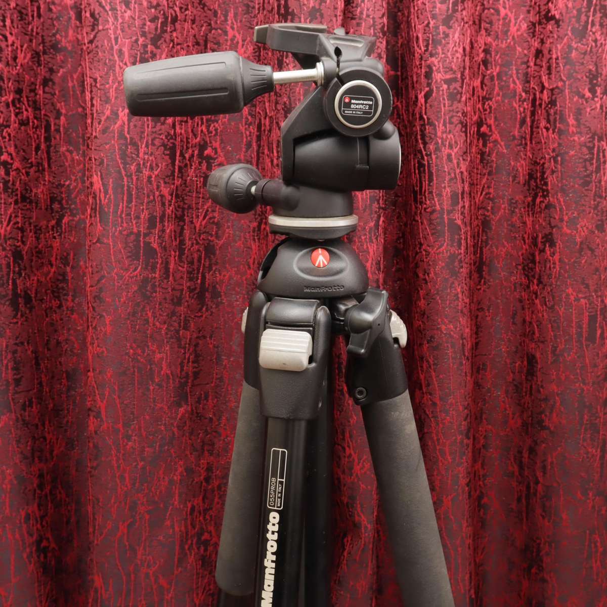 Manfrotto 055PROB Aluminium Tripod With Manfrotto 804RC2 Head