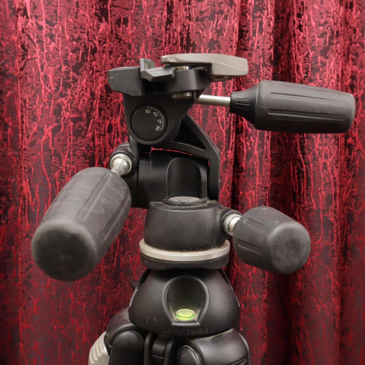 Manfrotto 055PROB Aluminium Tripod With Manfrotto 804RC2 Head