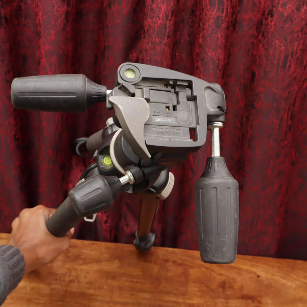 Manfrotto 055PROB Aluminium Tripod With Manfrotto 804RC2 Head