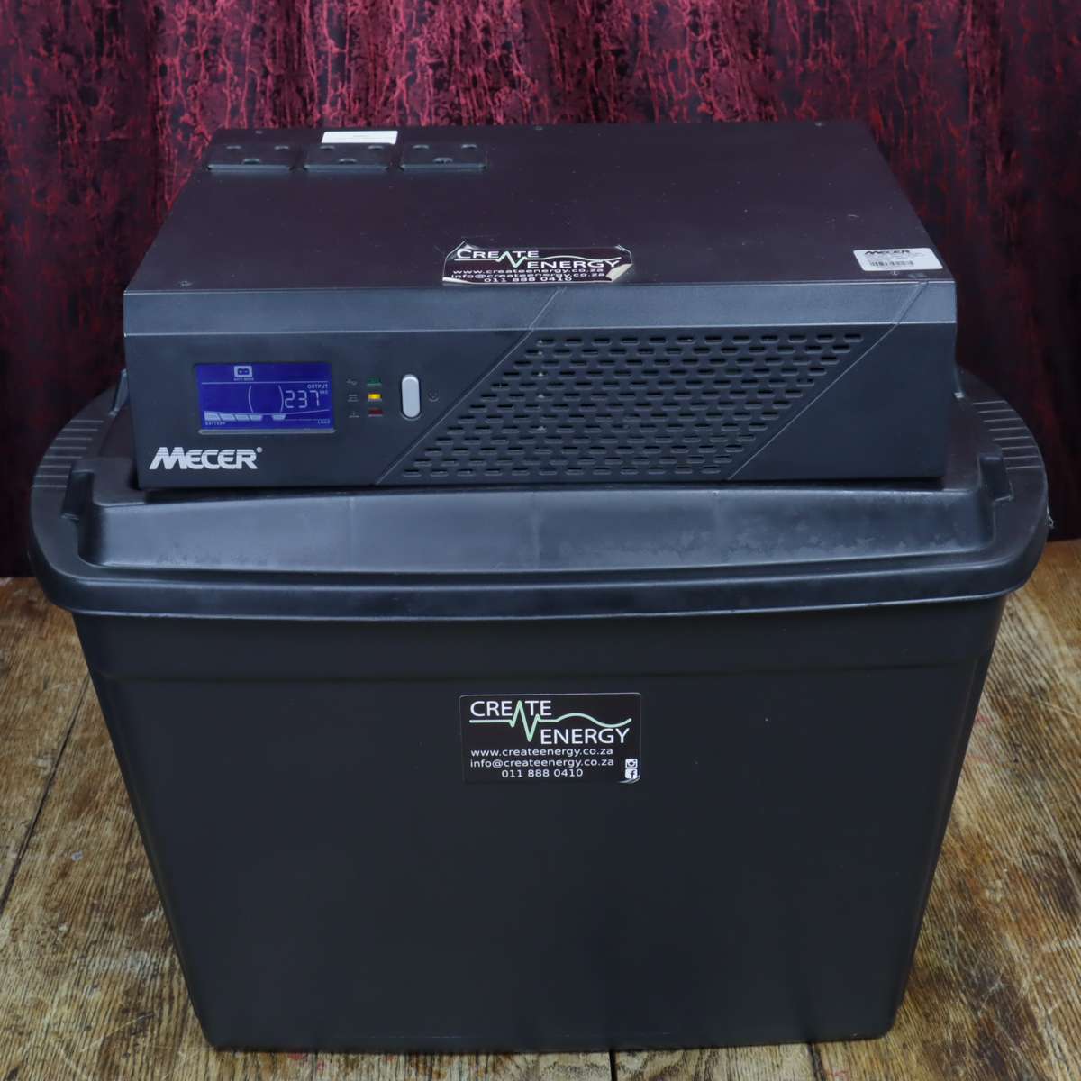 Mecer LOBO 1200 / IVR-1200LBKS 1200VA 720W Inverter with 12V 100Ah Battery